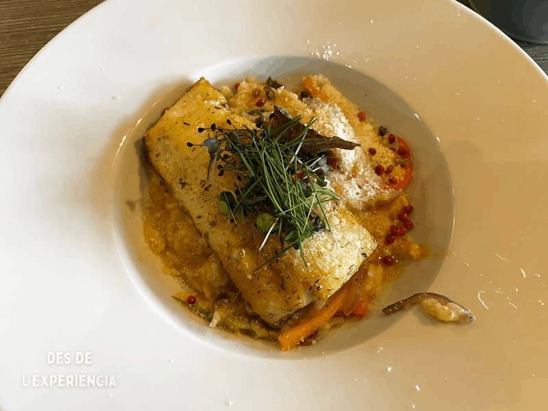 Bacallà amb risotto de verdures a Systrakaffi