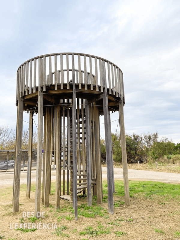 Mirador de la platja al delta del Llobregat